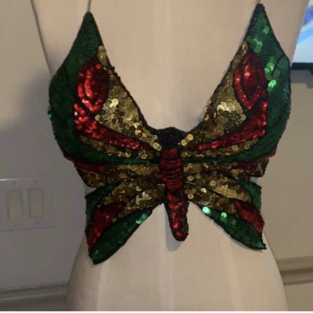 Traditional butterfly top